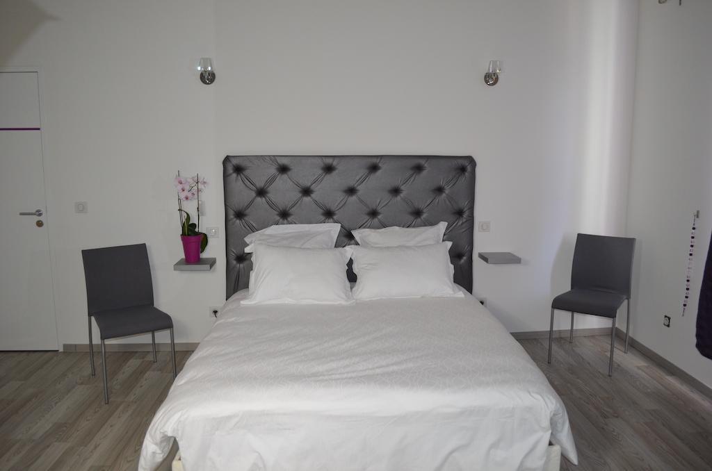 Bed and Breakfast La Petite Ecole Marciac Zimmer foto